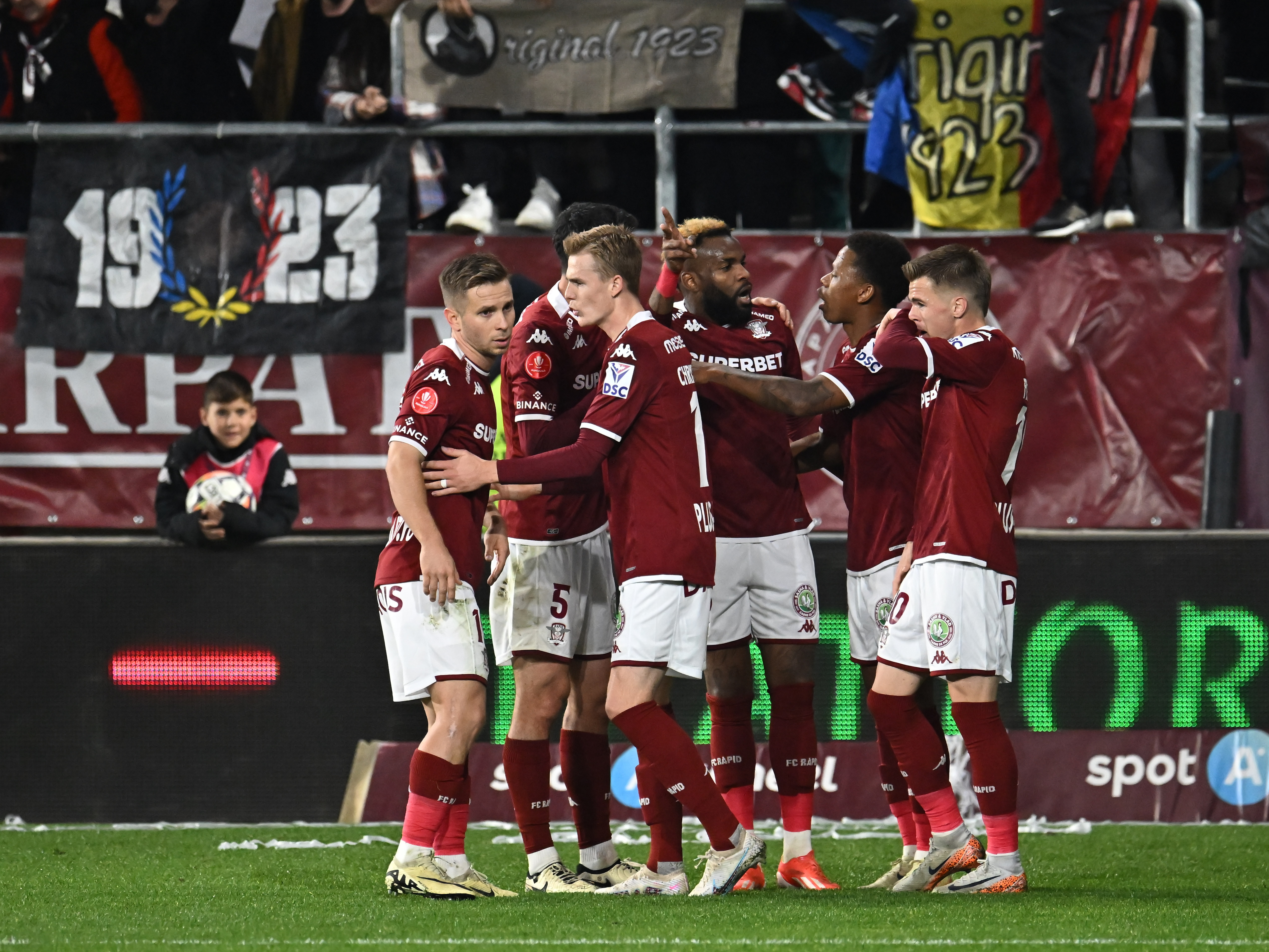 Rapid anunță noi transferuri: &rdquo;Ne batem la play-off&rdquo;